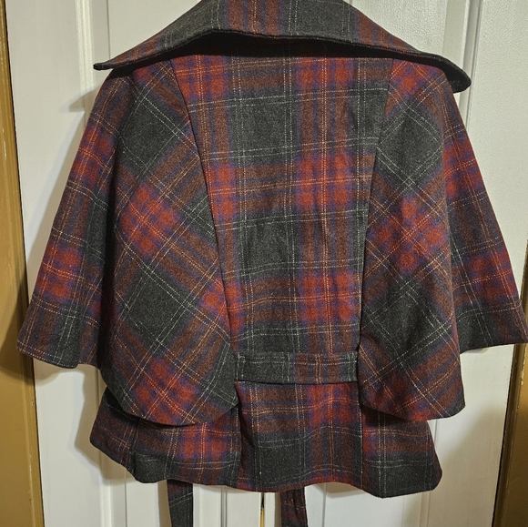 Burgundy Red Dark Gray Plaid Cape Jacket - Picture 4 of 7